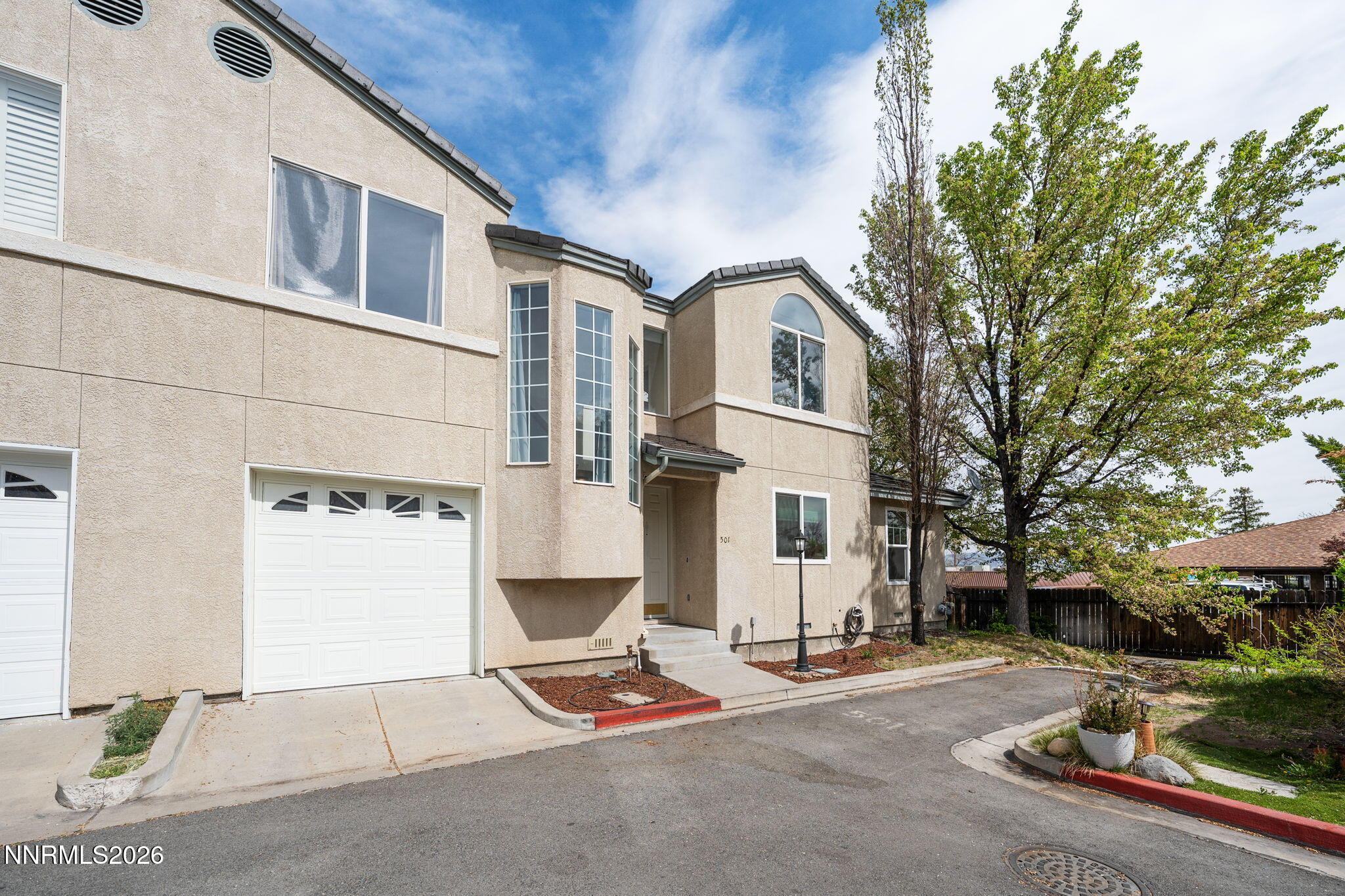 11-web-or-mls-501 Warren Way-12