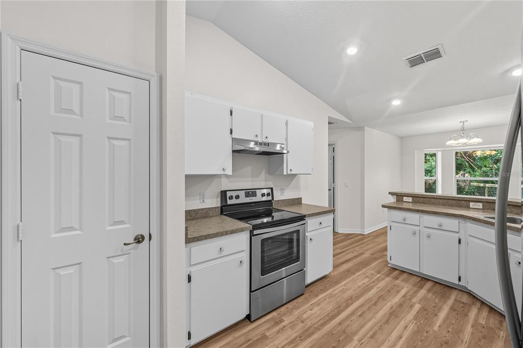 12615 Northwest Gainesville Road Reddick, FL 32686 - Photo 15 of 88