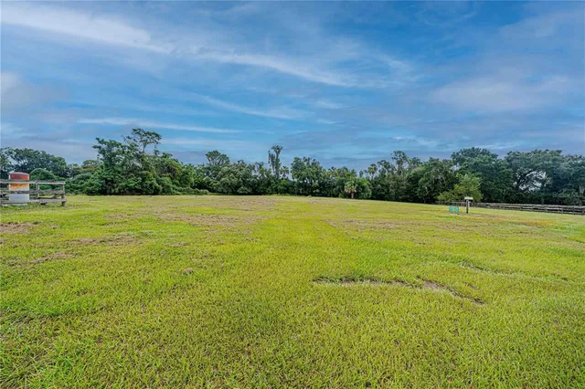 $1,225,000 | 12615 Northwest Gainesville Road, Reddick, FL 32686