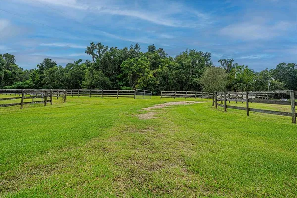 $1,125,000 | 12615 Northwest Gainesville Road, Reddick, FL 32686