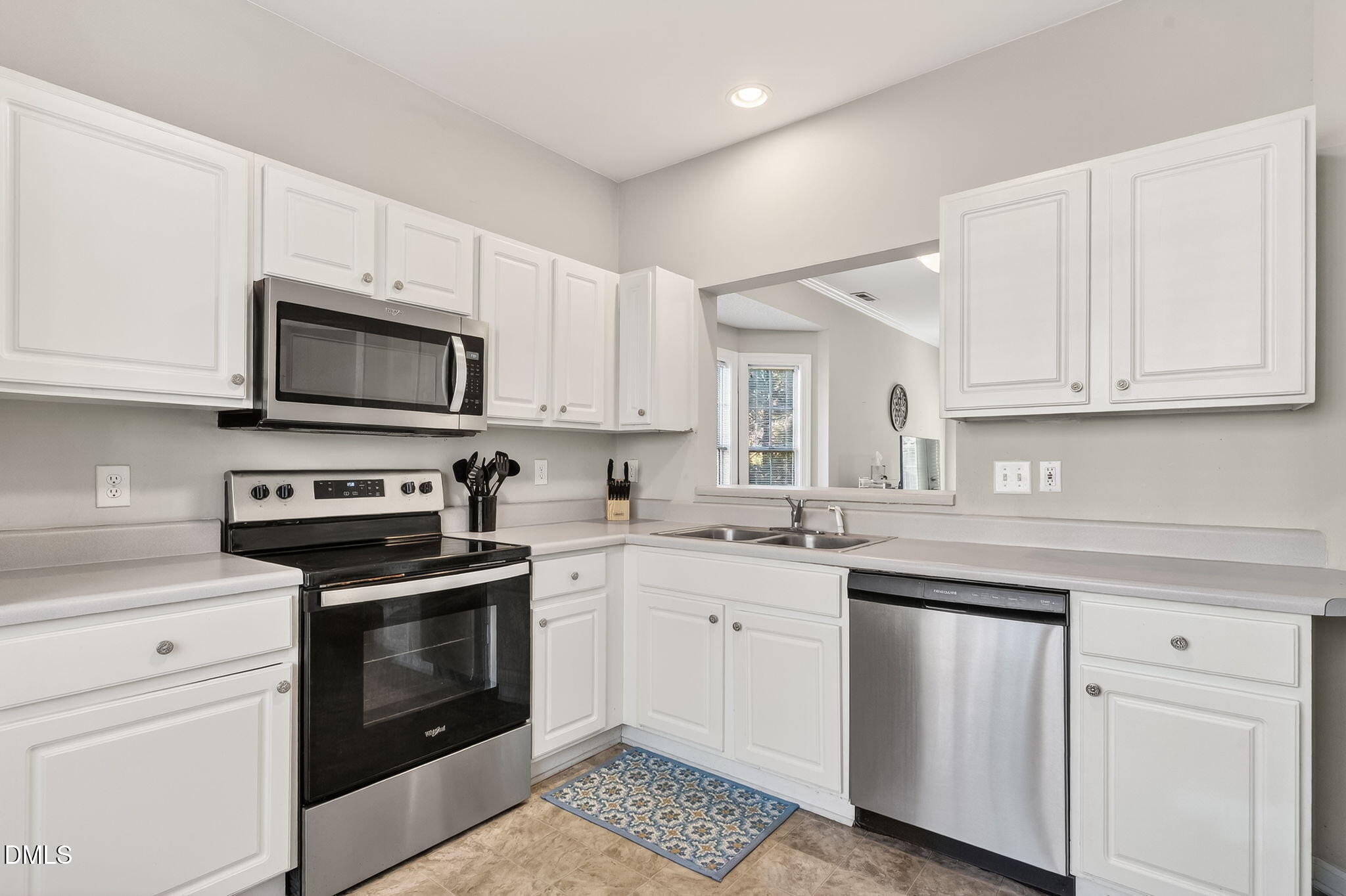 4321 Pine Springs Court Raleigh, NC 27613 - Photo 5 of 12 13-web-or-mls-_DSC8155