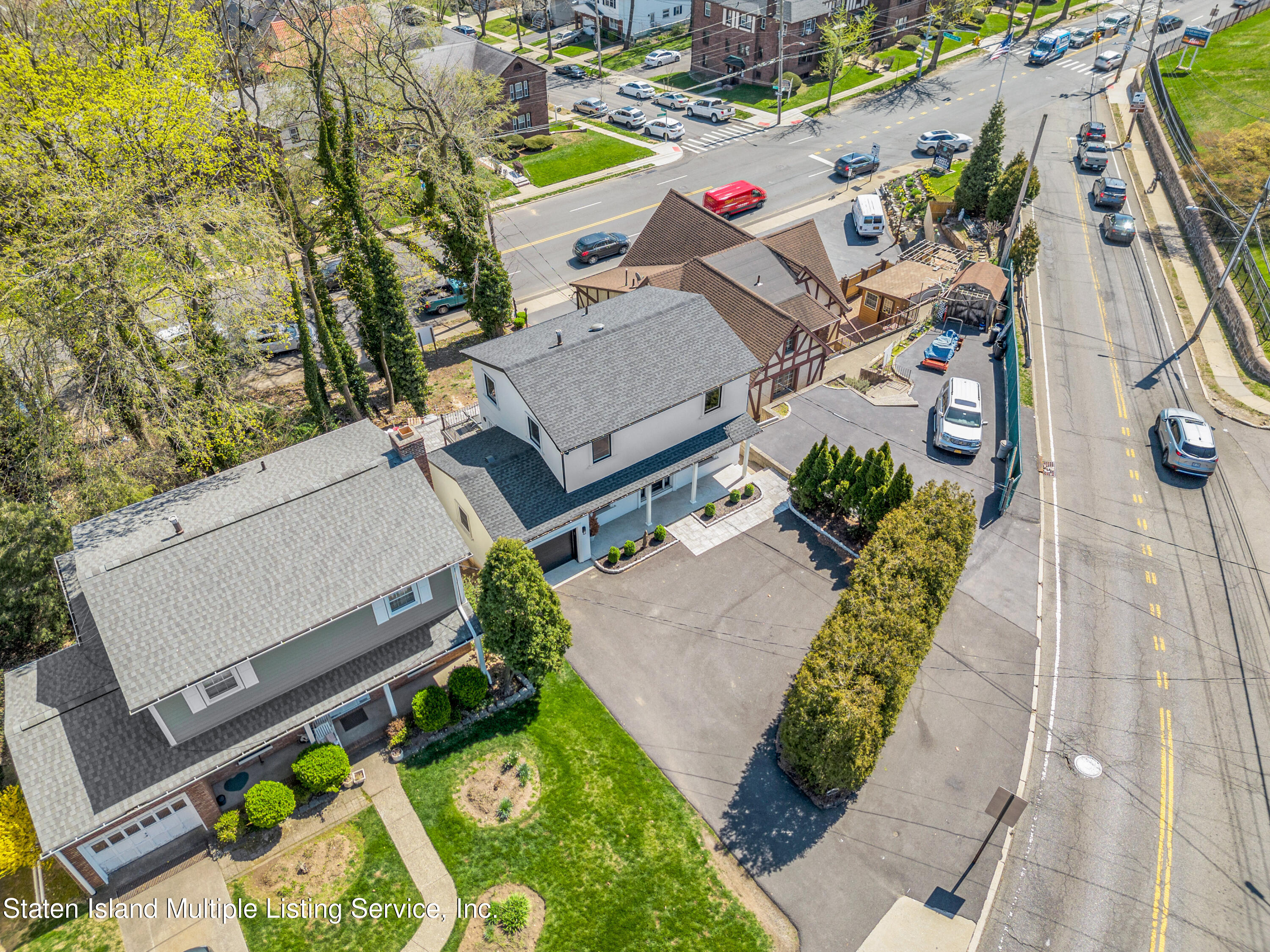 1251 Todt Hill Road Staten Island, NY 10304 - Photo 3 of 3 1-44