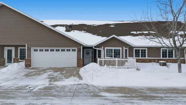 $365,000 | 4646 44th Avenue South, Unit B, Fargo, ND 58104