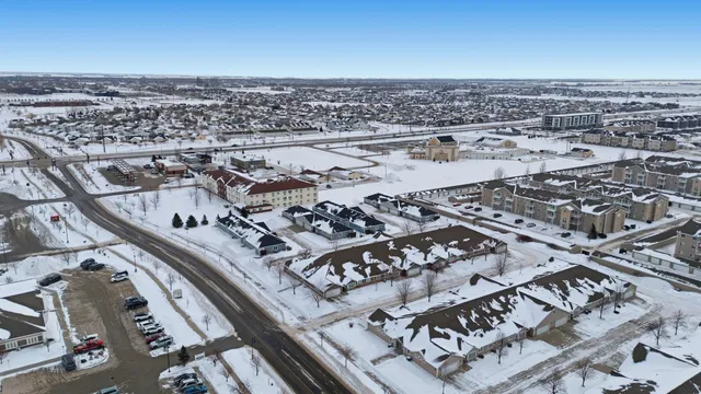 $365,000 | 4646 44th Avenue South, Unit B, Fargo, ND 58104