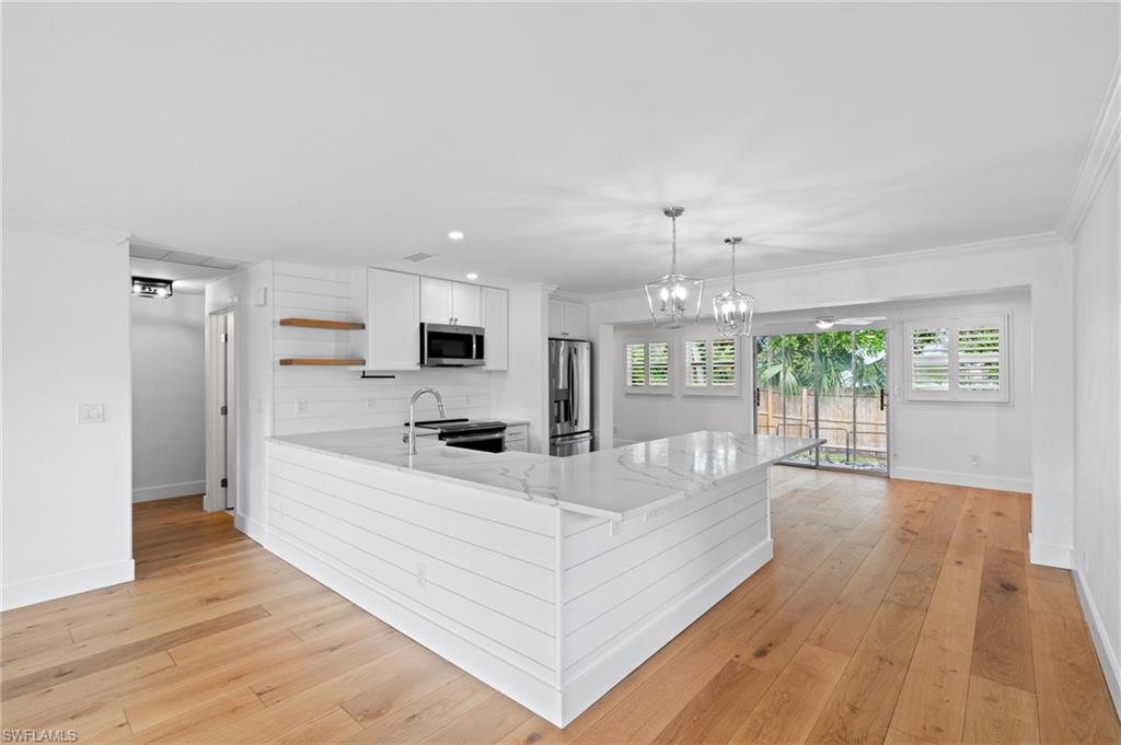 11 Knights Bridge Road Naples, FL 34112 - Photo 5 of 15 Gallery Image 5