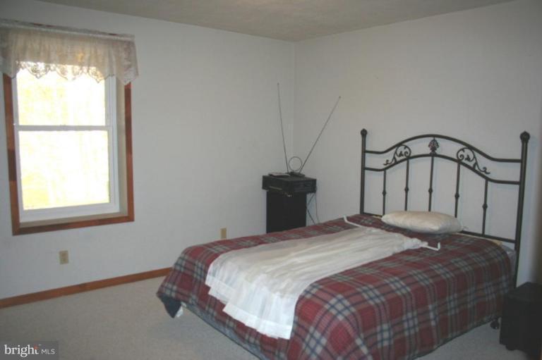4363 Caledon Road King George, VA 22485 - Photo 14 of 29 Bedroom 3