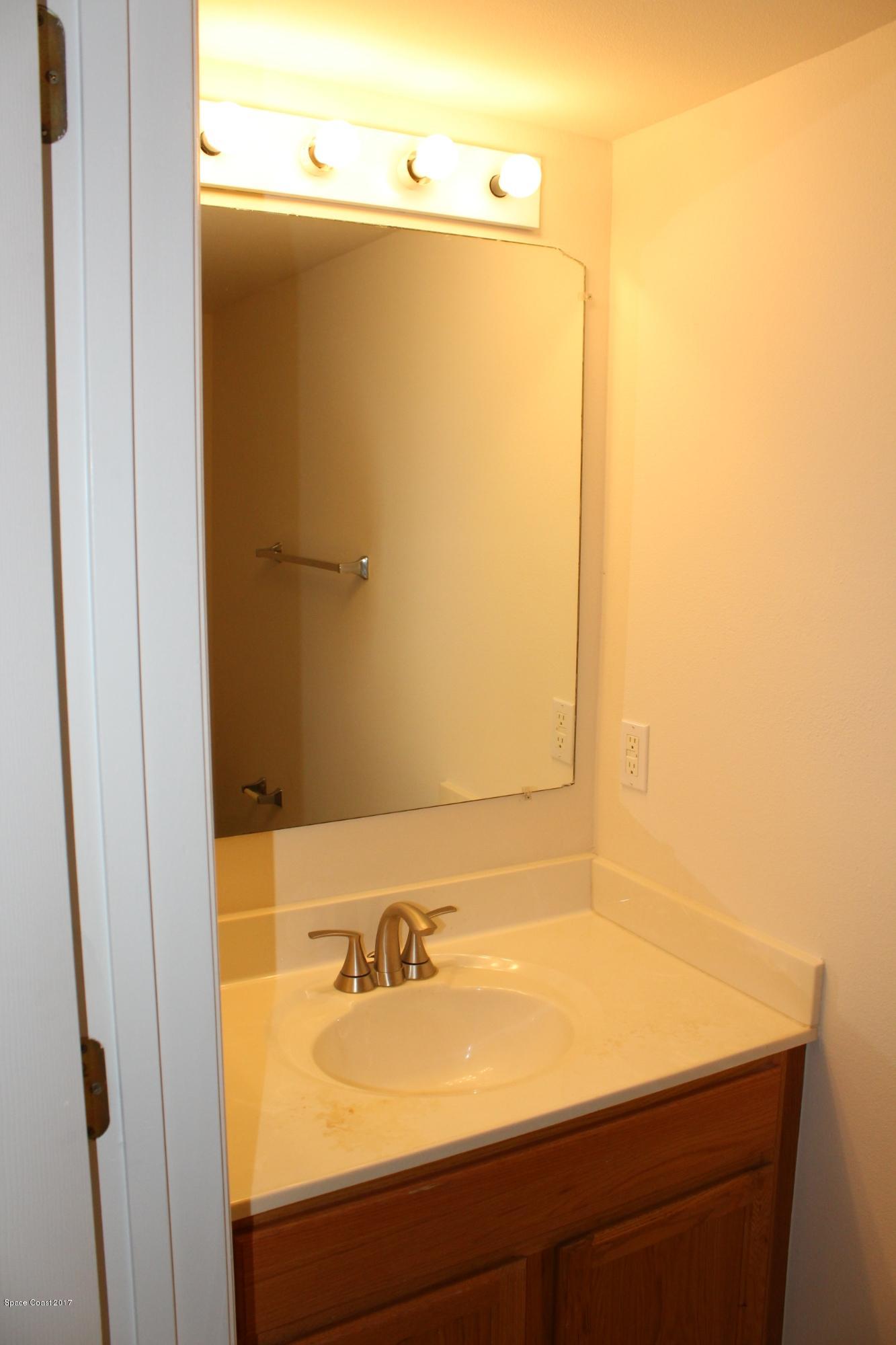 5220 Carrick Road Cocoa, FL 32927 - Photo 13 of 33 Half Bathroom view
