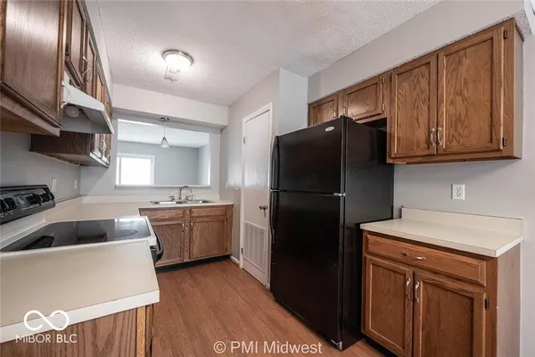 $1,425 | 5611 North Rural Street, Indianapolis, IN 46220