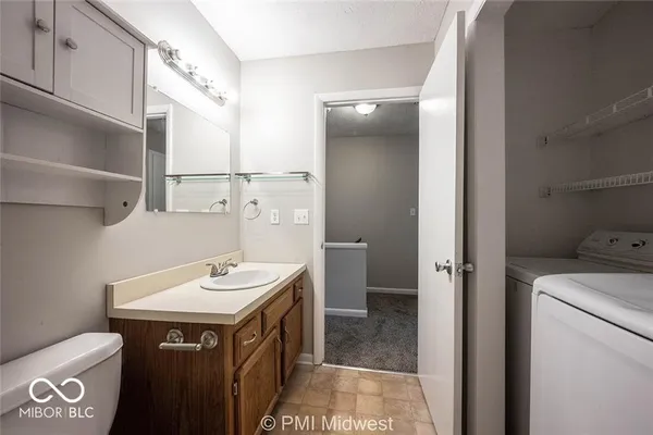 $1,425 | 5611 North Rural Street, Indianapolis, IN 46220