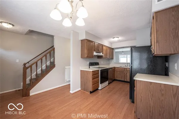 $1,425 | 5611 North Rural Street, Indianapolis, IN 46220