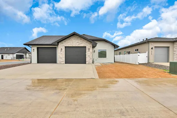 $569,000 | 2875 Rock Creek Drive, Unit B, Grand Junction, CO 81503