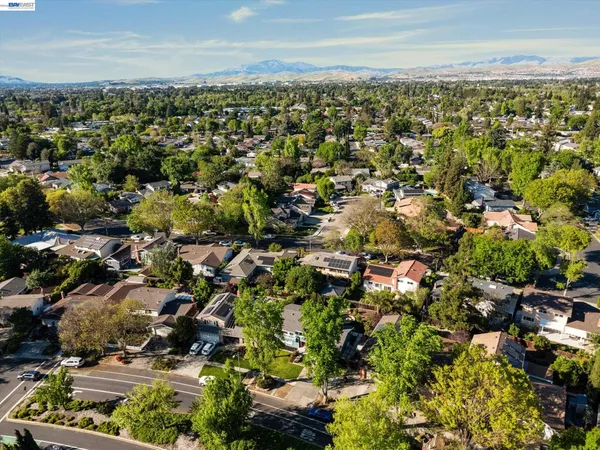 $1,919,000 | 4767 Del Valle Parkway, Pleasanton, CA 94566