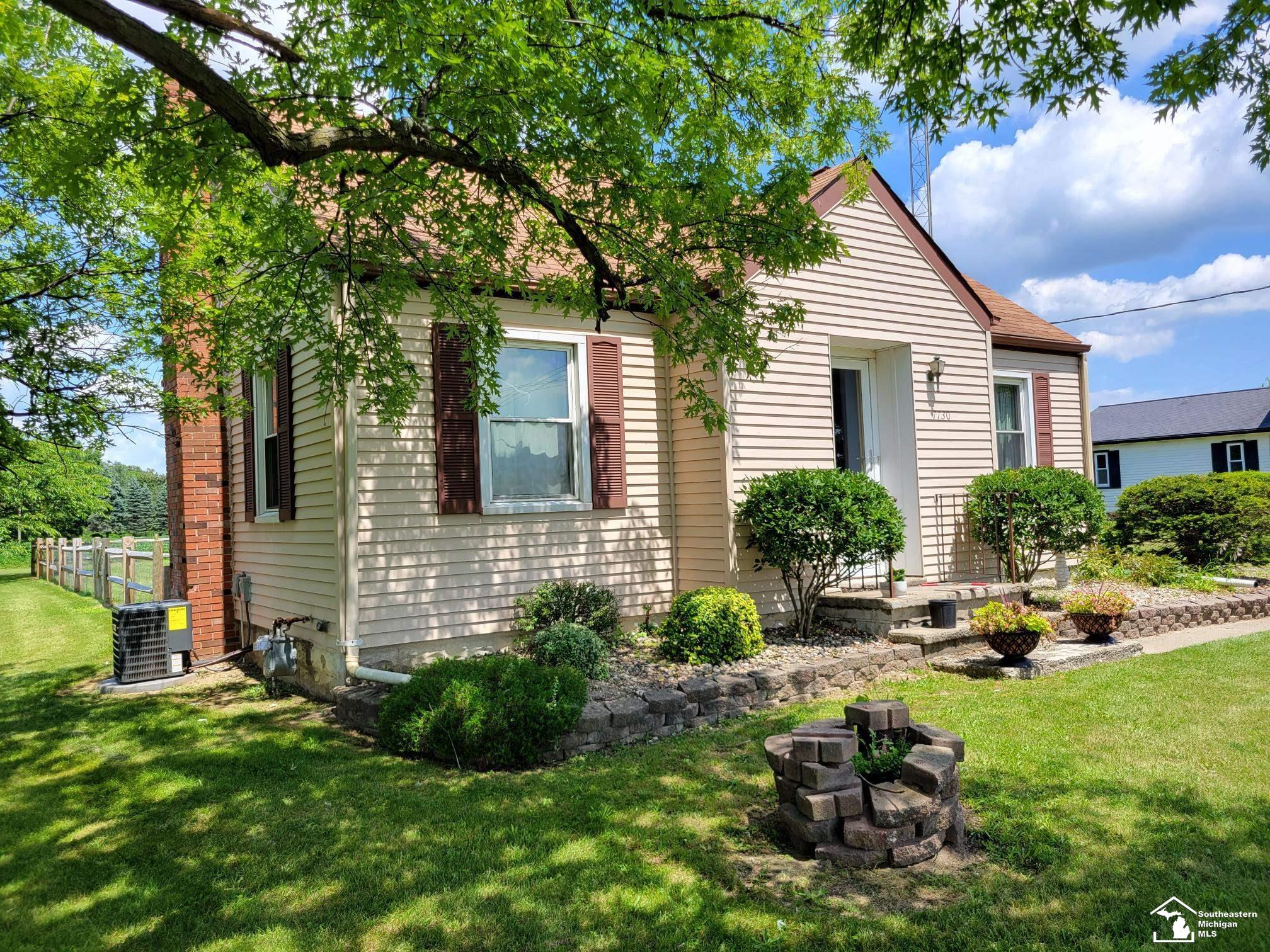 7730 South Custer Road Monroe, MI 48161 - Photo 3 of 27