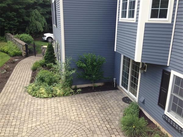 17 B Old Topsfield Road Boxford, MA 01921 - Photo 21 of 29 a view of a backyard with plants