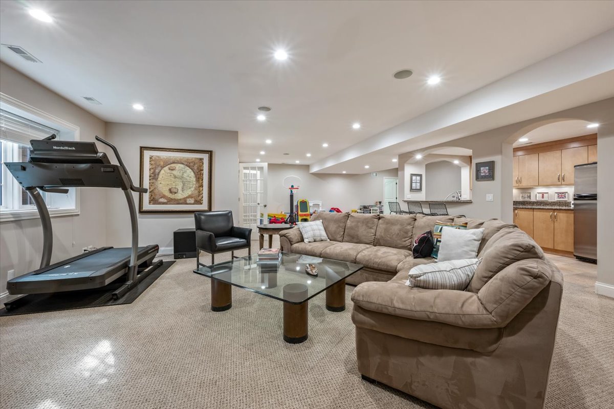 849 Northwoods Road Deerfield, IL 60015 - Photo 22 of 30