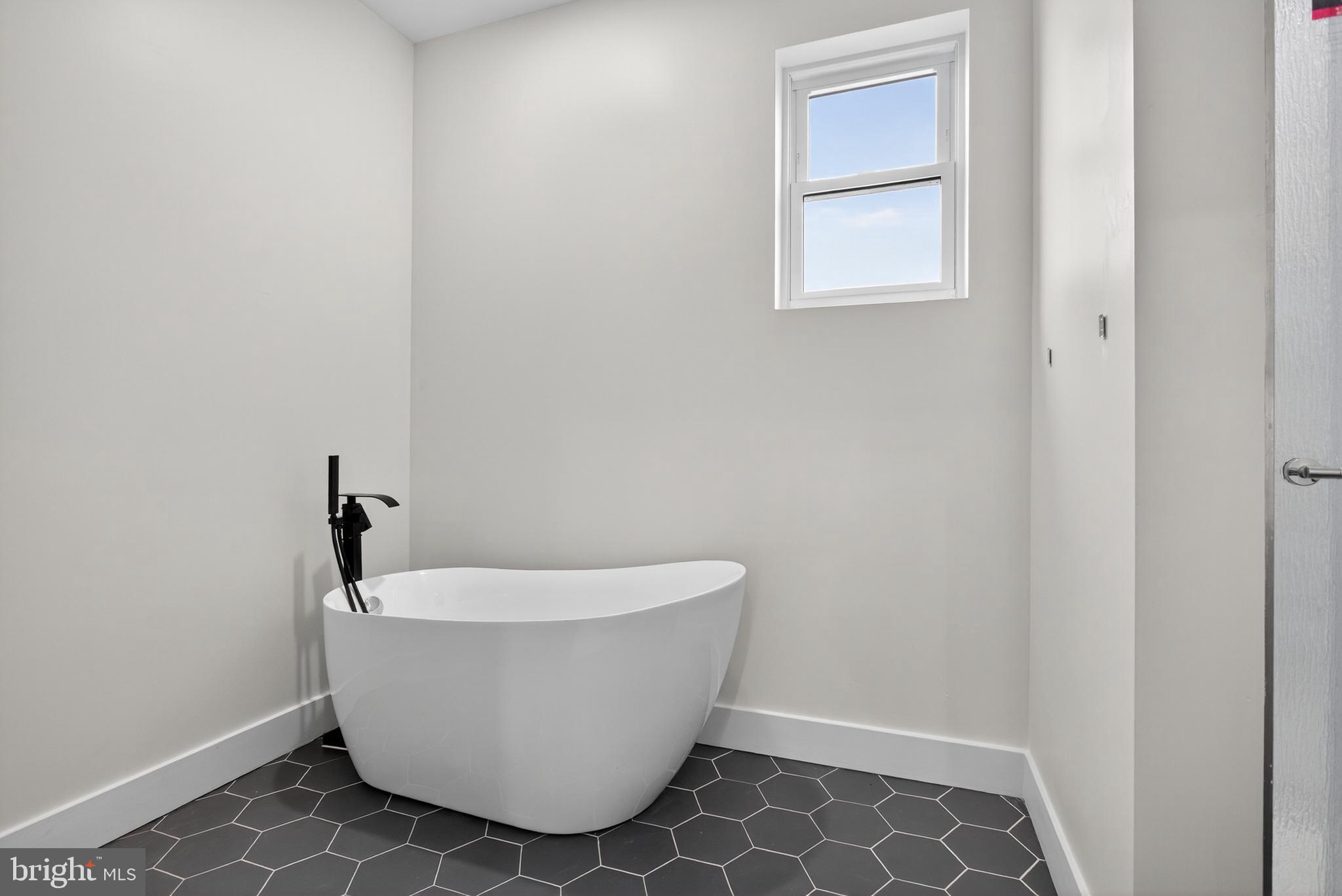 2407 West Seybert Street Philadelphia, PA 19121 - Photo 28 of 43 Gallery Image 28