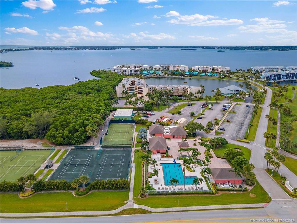 221 Northeast Plantation Road, Unit 406 Stuart, FL 34996 - Photo 47 of 49 Gallery Image 47