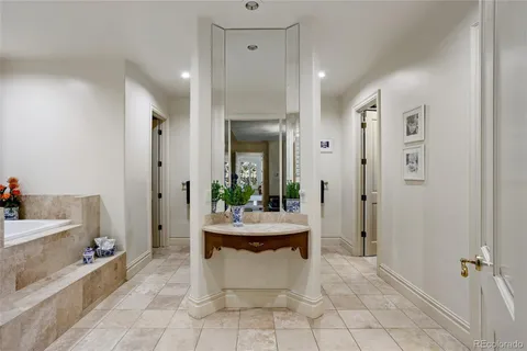 $4,250,000 | 18 Glenmoor Circle, Cherry Hills Village, CO 80113