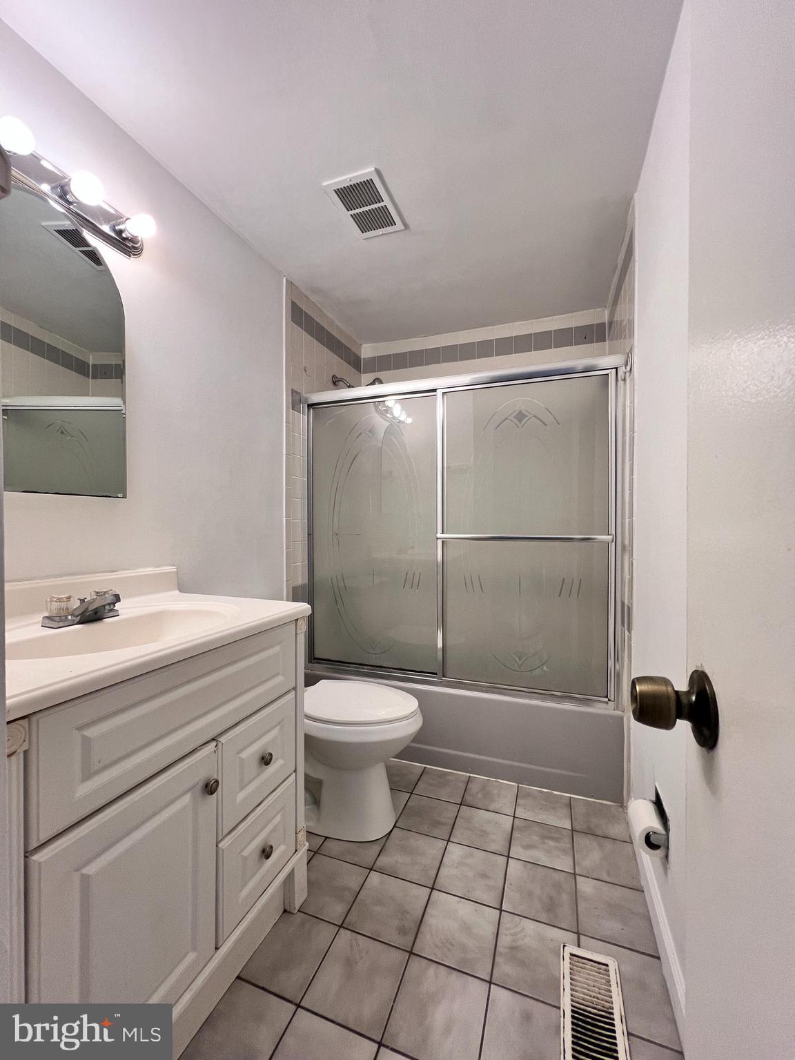 19229 Staleybridge Road Germantown, MD 20876 - Photo 21 of 36