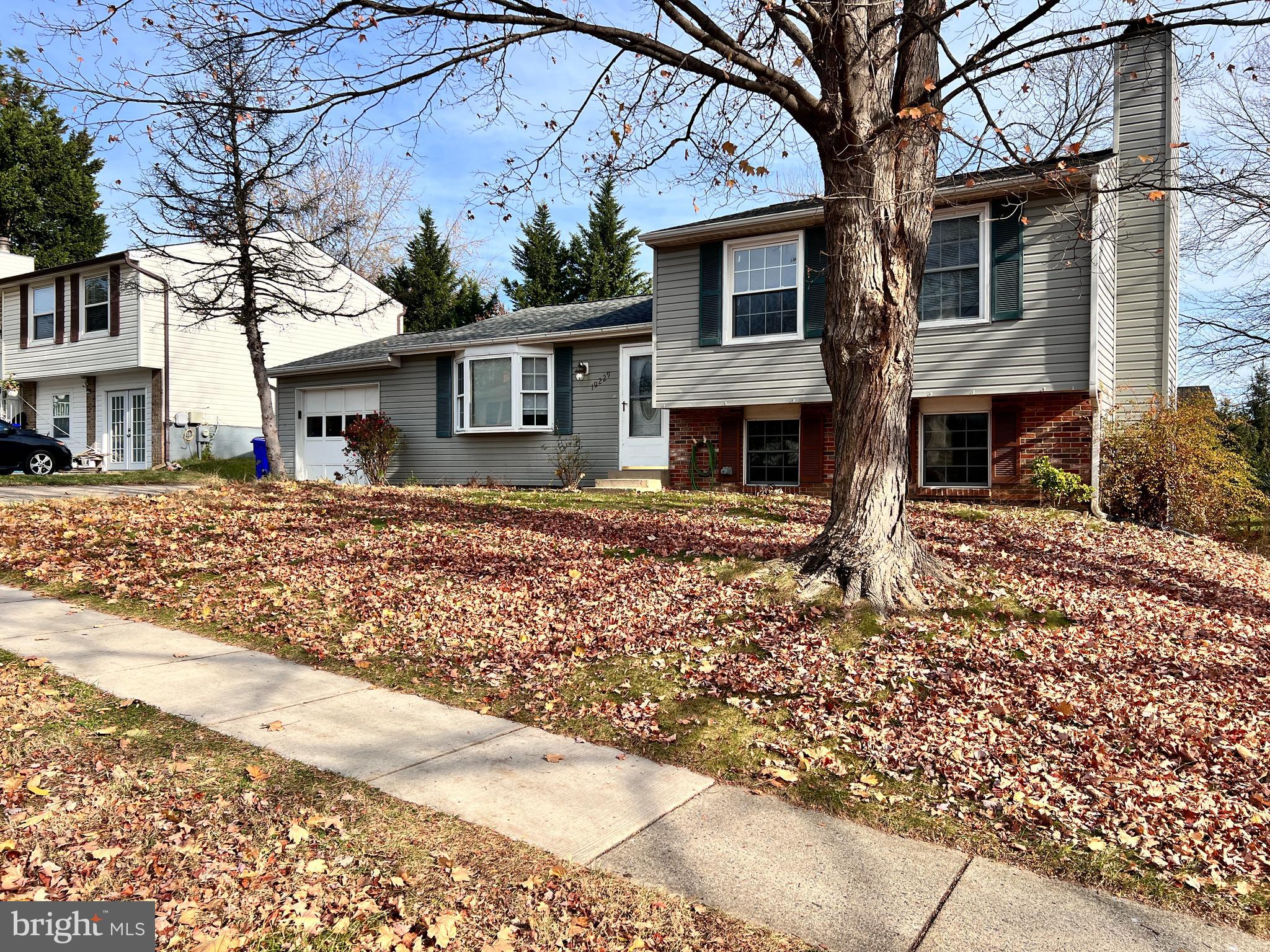 19229 Staleybridge Road Germantown, MD 20876 - Photo 3 of 36