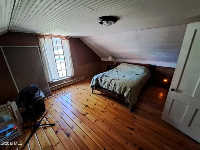 $949,900 | 1187 County Route 31, Granville, NY 12832