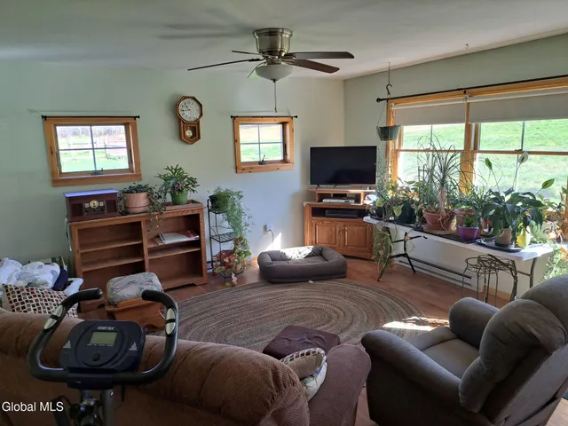 $949,900 | 1187 County Route 31, Granville, NY 12832