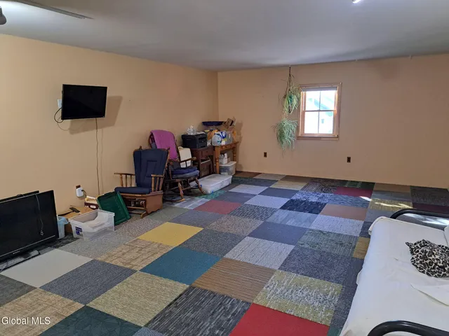 $949,900 | 1187 County Route 31, Granville, NY 12832