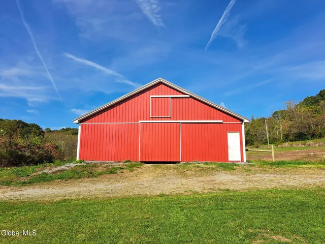 $949,900 | 1187 County Route 31, Granville, NY 12832