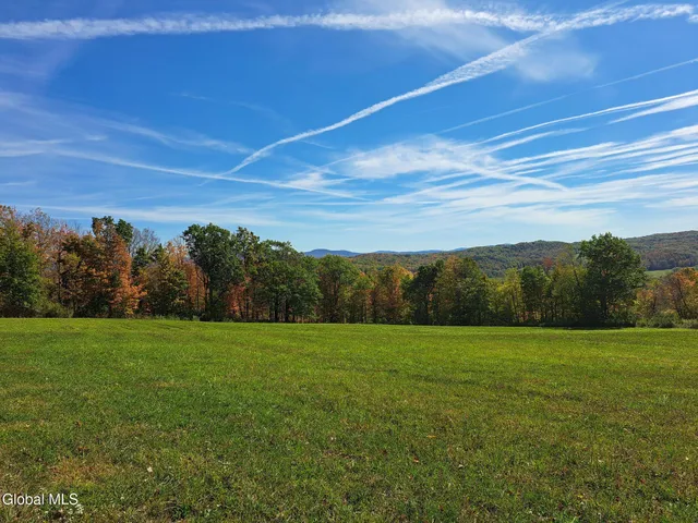 $949,900 | 1187 County Route 31, Granville, NY 12832