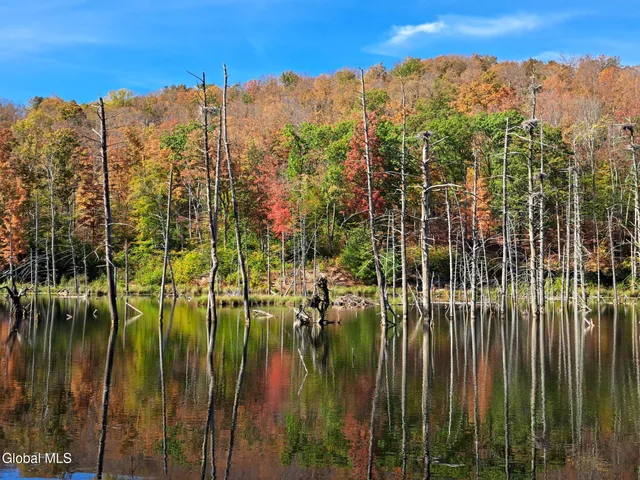 $949,900 | 1187 County Route 31, Granville, NY 12832