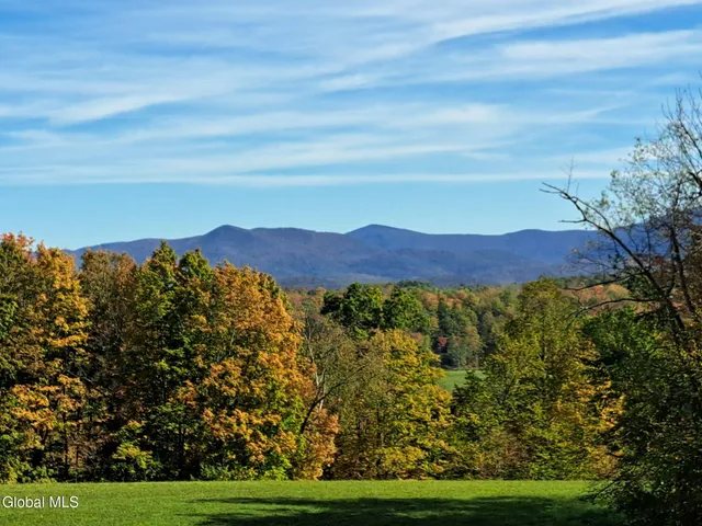 $949,900 | 1187 County Route 31, Granville, NY 12832