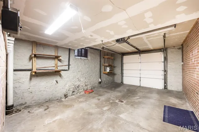 $185,000 | 8 Kircher Place, Belleville, IL 62220