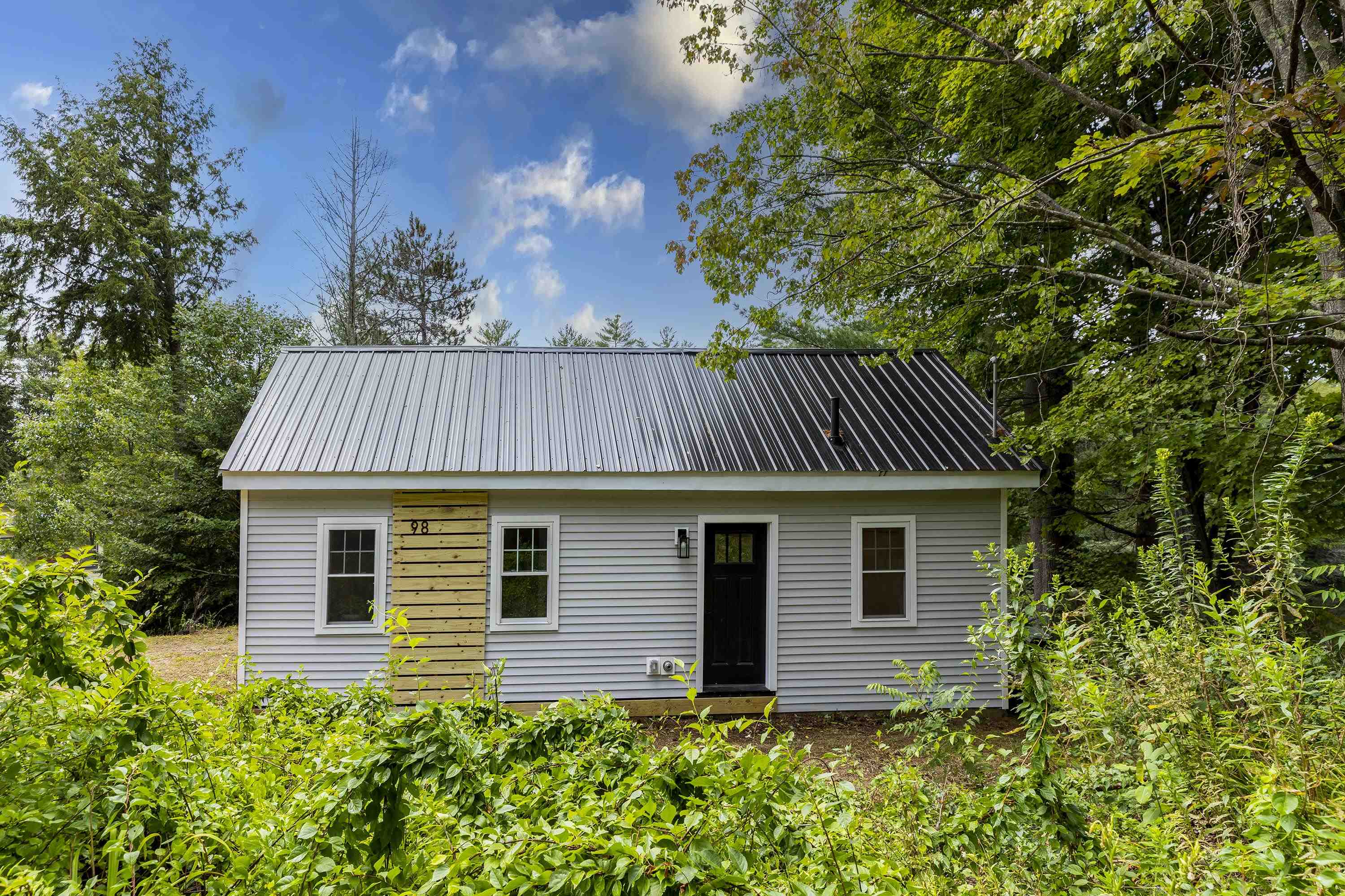 98 Gile Pond Road Franklin, NH 03235 - Photo 2 of 26