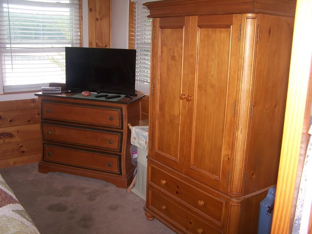 340 Holtshire Road Orange, MA 01364 - Photo 15 of 18 Gallery Image 15