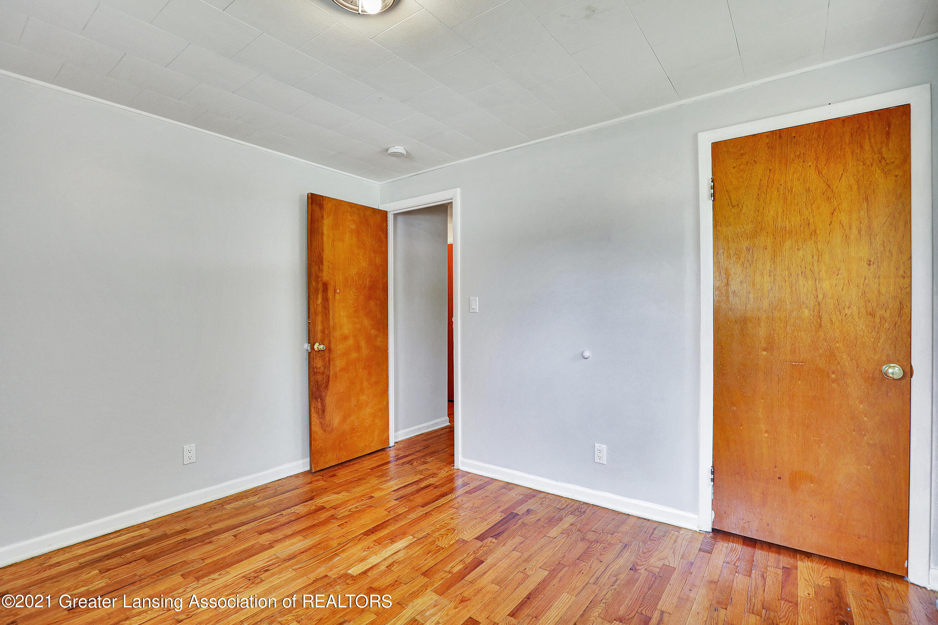 1141 Haslett Road Haslett, MI 48840 - Photo 15 of 31 9I3A1127