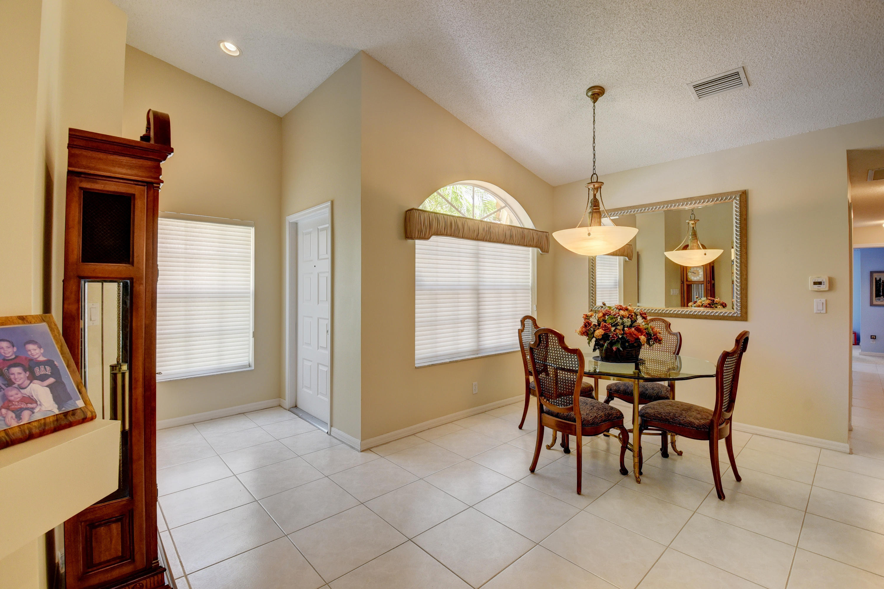 6113 Petunia Road Delray Beach, FL 33484 - Photo 3 of 23 04_virtuals1 (4)