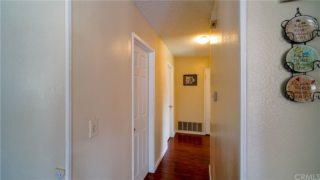 6868 Holbrook Way Riverside, CA 92504 - Photo 15 of 33