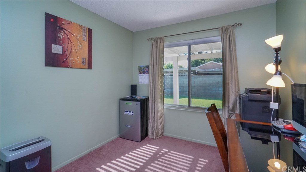 6868 Holbrook Way Riverside, CA 92504 - Photo 18 of 33