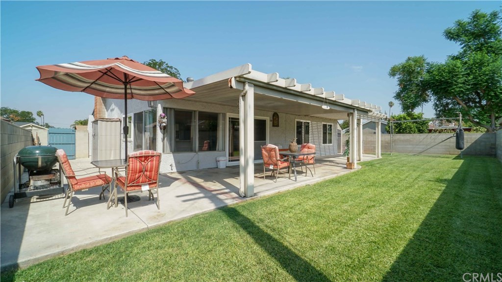 6868 Holbrook Way Riverside, CA 92504 - Photo 24 of 33