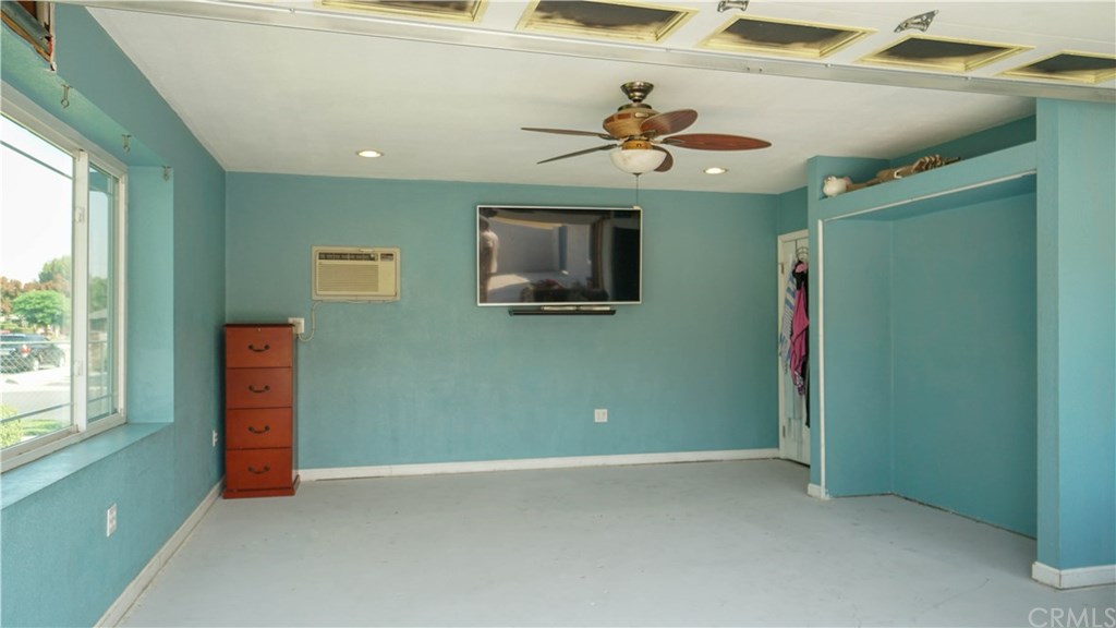 6868 Holbrook Way Riverside, CA 92504 - Photo 32 of 33