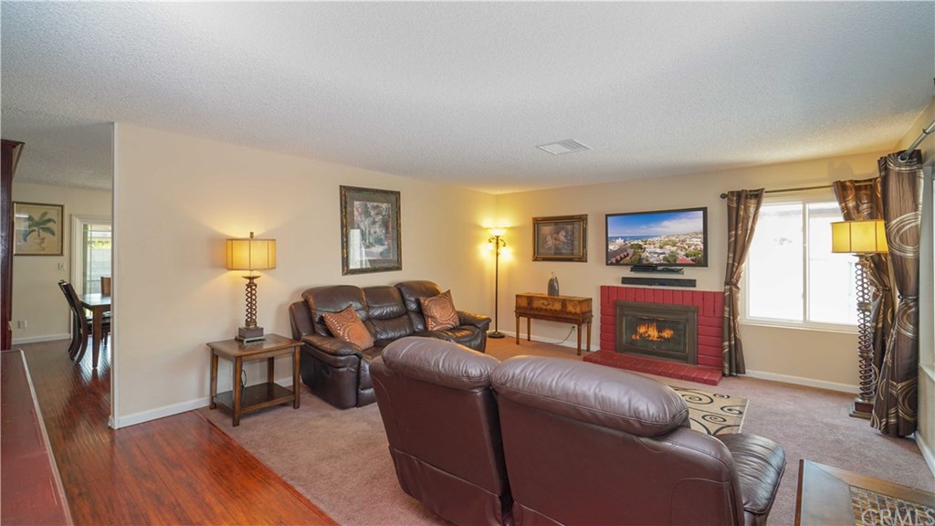 6868 Holbrook Way Riverside, CA 92504 - Photo 6 of 33