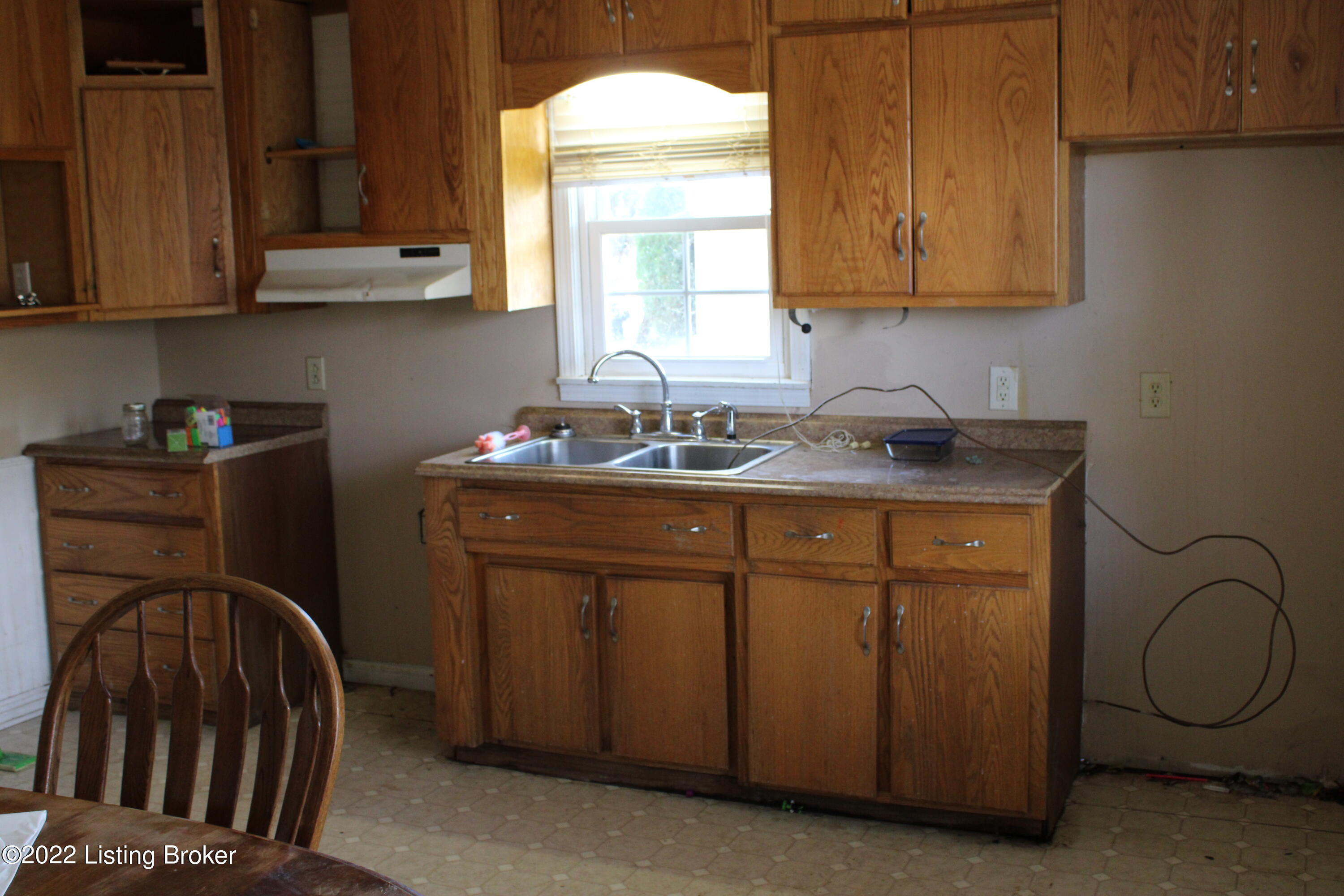 177 Connor Road Springfield, KY 40069 - Photo 5 of 21 IMG_0305