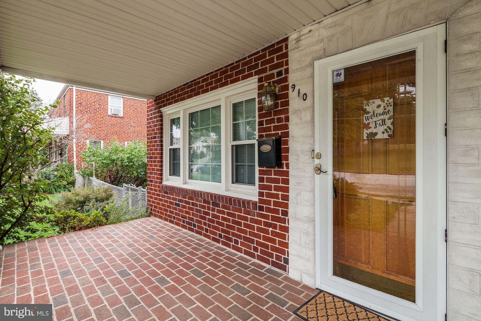 910 Courtney Road Baltimore, MD 21227 - Photo 4 of 30 Exterior (Front)