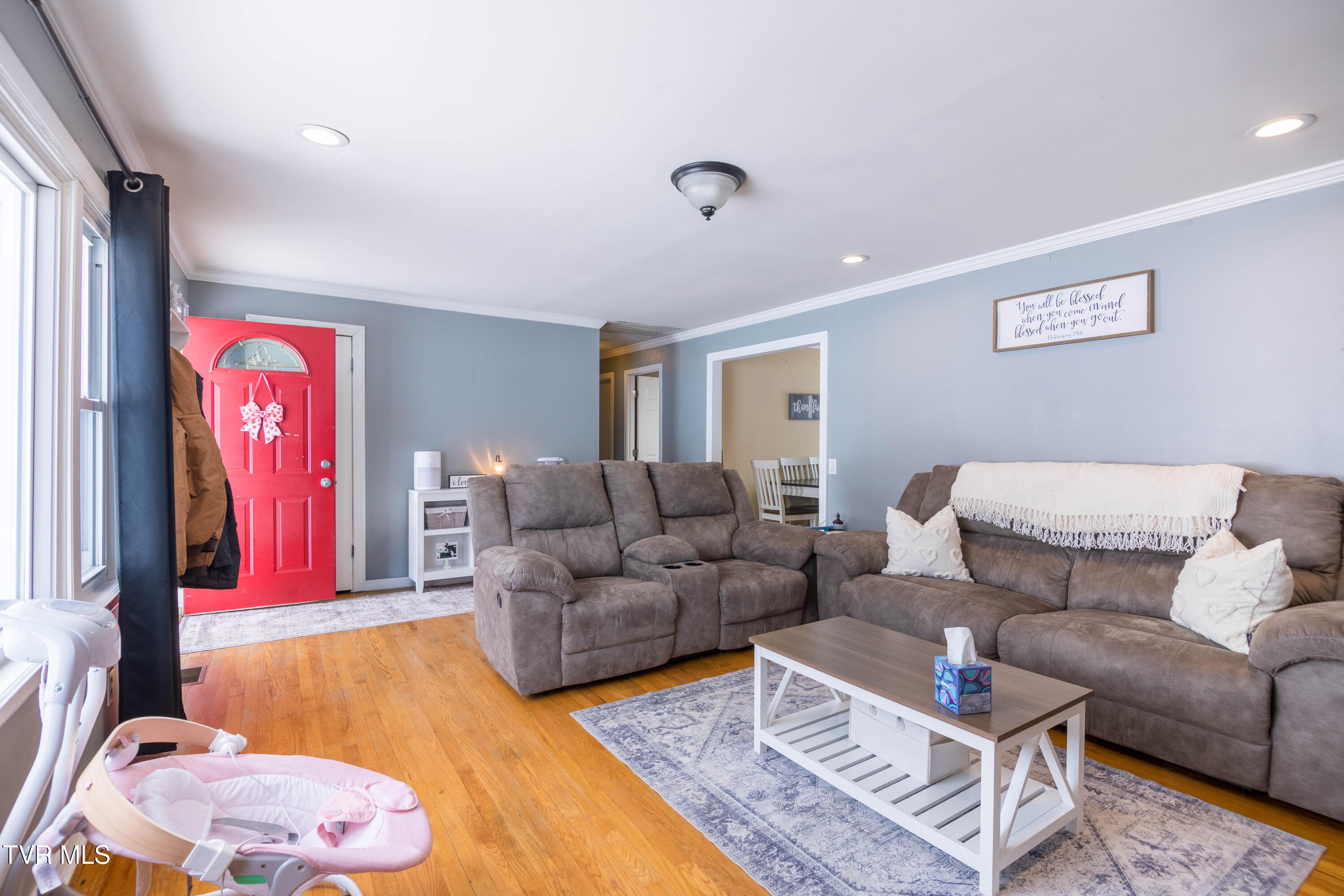 324 Juniper Street Greeneville, TN 37745 - Photo 7 of 21 087A1412-HDR