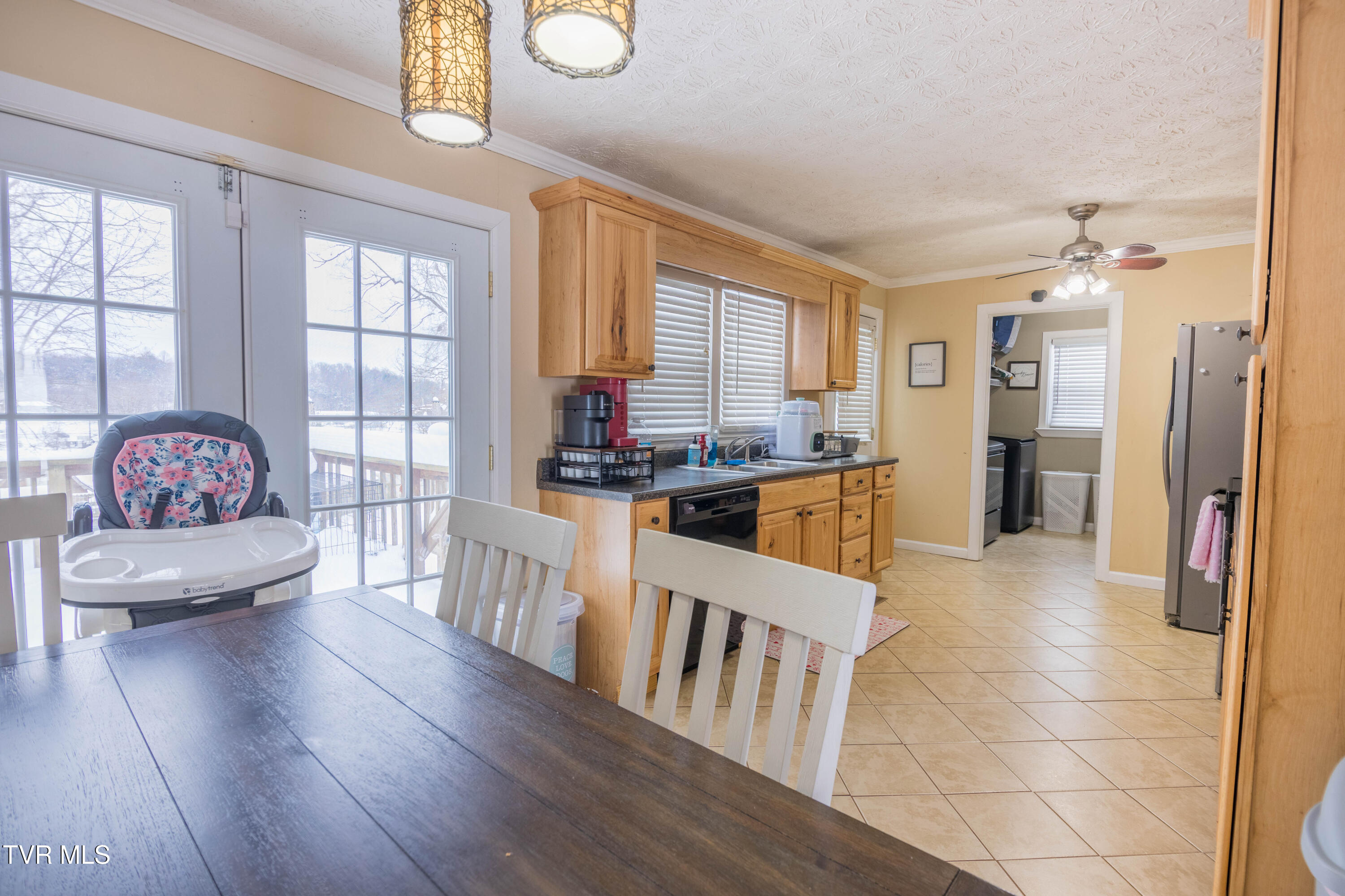 324 Juniper Street Greeneville, TN 37745 - Photo 9 of 21 087A1415-HDR