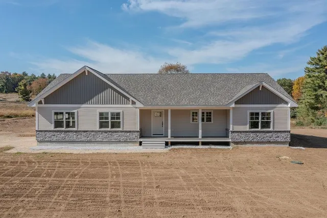 $799,000 | 384 North River Road, Epping, NH 03042