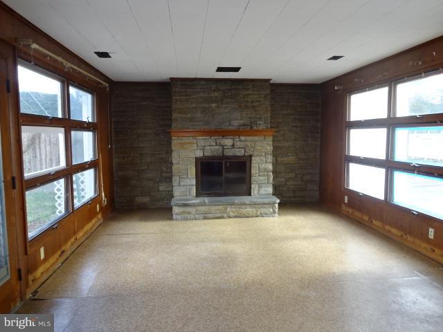 125 Shelbourne Road Reading, PA 19606 - Photo 2 of 10 Gallery Image 2