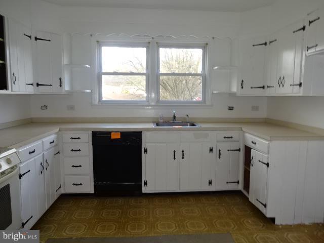 125 Shelbourne Road Reading, PA 19606 - Photo 4 of 10 Gallery Image 4