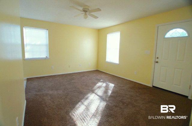 328 Viola Avenue Saraland, AL 36571 - Photo 3 of 16 Livingroom from hall
