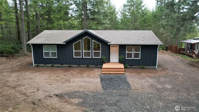 $379,000 | 80 Northeast Madrona Avenue, Tahuya, WA 98588